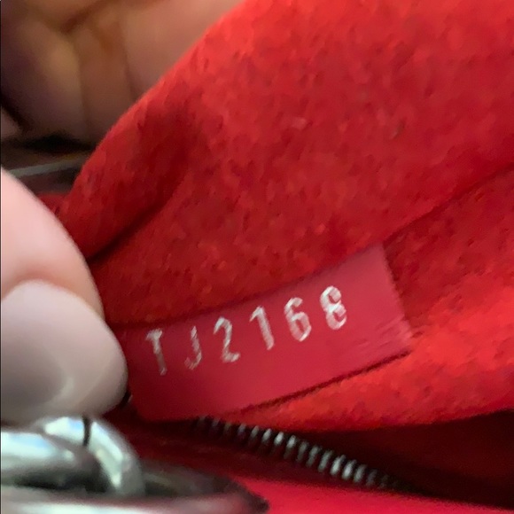 NEW Louis Vuitton New Wave Chain Tote Ecarlate - Picture 9 of 11